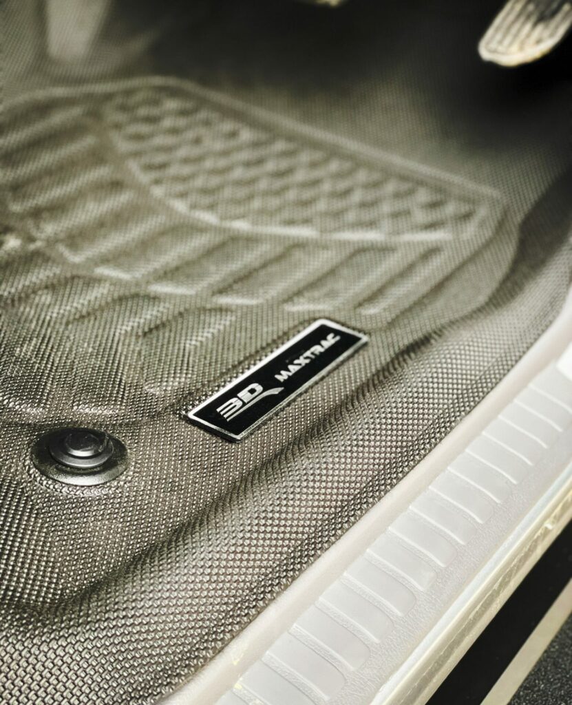 3D Maxtrac Rubber floor mat front